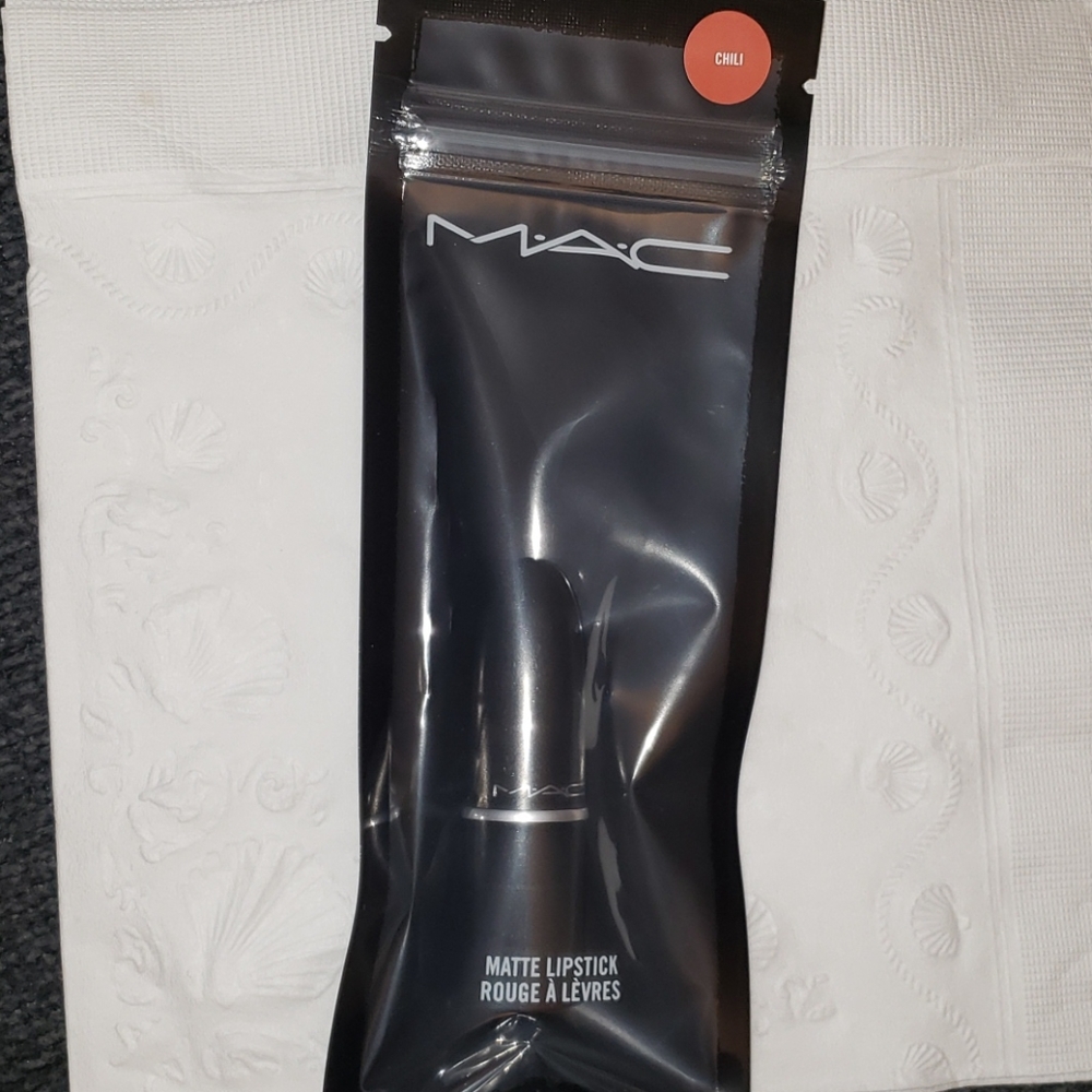 Mini Matte MAC lipstick